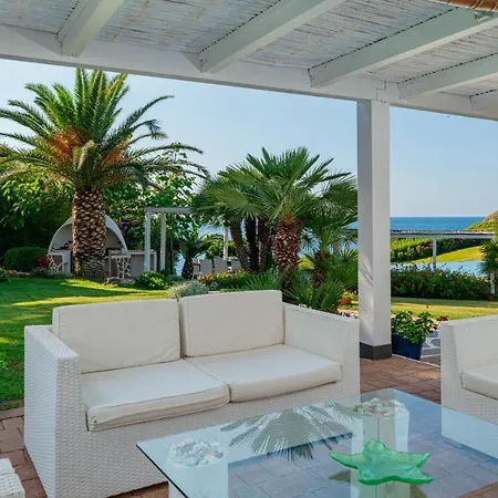 Villa Ambra 10, Emma *