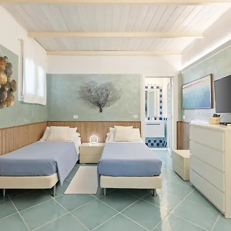 Villa Ambra 10, Emma