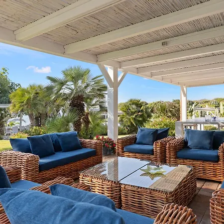 Villa Ambra 10, Emma Sorso